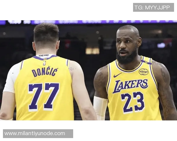 乐福幽默回应被勒布朗训斥的感受称至今仍会被他吼 乐福幽默回应被勒布朗训斥的感受称至今仍会被他吼