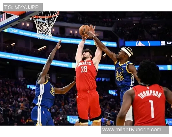 库里盛赞巴特勒训练赛表现出色攻防两端展现统治力 库里盛赞巴特勒训练赛表现出色攻防两端展现统治力