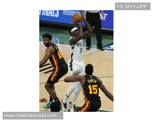 字母哥半场高效发挥13分4板3助攻正负值11展现全面实力 字母哥半场高效发挥13分4板3助攻正负值11展现全面实力