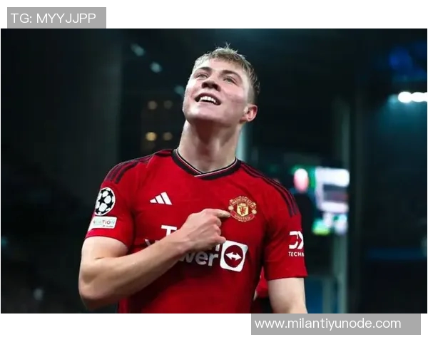 曼联全队表现出色拉什福德霍伊伦双双进球奥纳纳零封对手