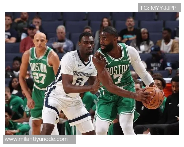 绿军背靠背挑战鹈鹕杰伦布朗状态回暖有望出战