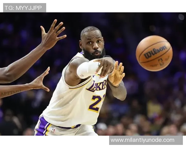 詹姆斯深刻反思球权与失误关系强调掌控比赛的重要性 詹姆斯深刻反思球权与失误关系强调掌控比赛的重要性